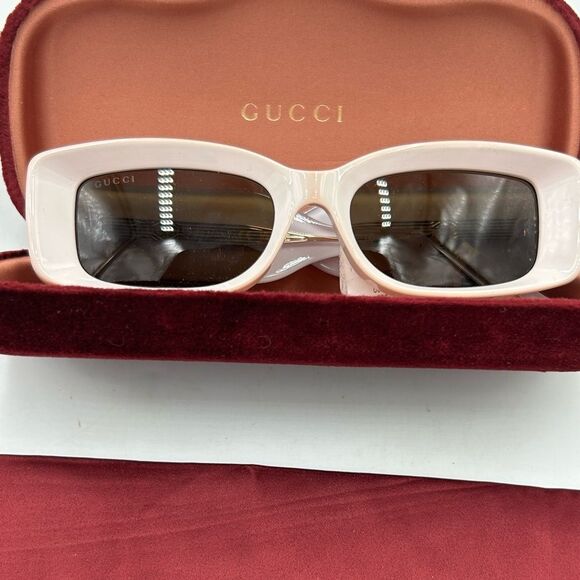 Women's Gucci 53 mm rectangular  sunglasses made in Italy - Picture 1 of 8